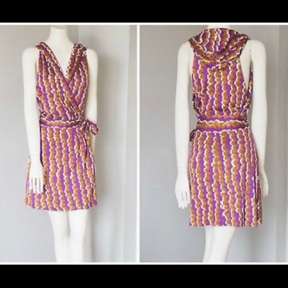 DVF 100% silk wrap dress with hood - Picture 2 of 9